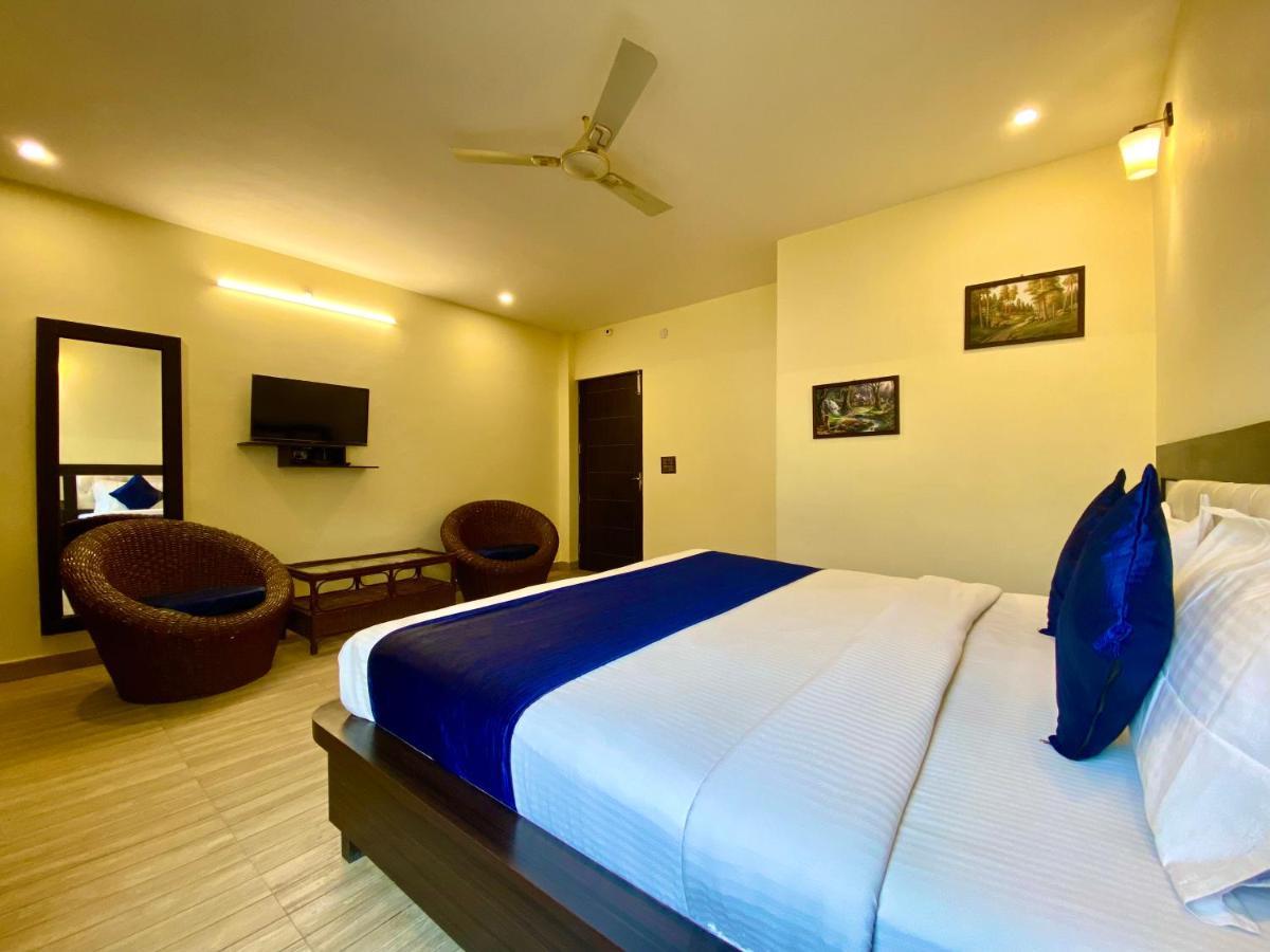 Hotel Ganga Elena Rishikesh Bagian luar foto